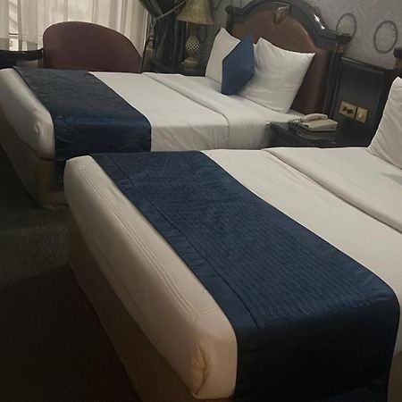 Sun & Sands Hotel Llc Dubai Bagian luar foto